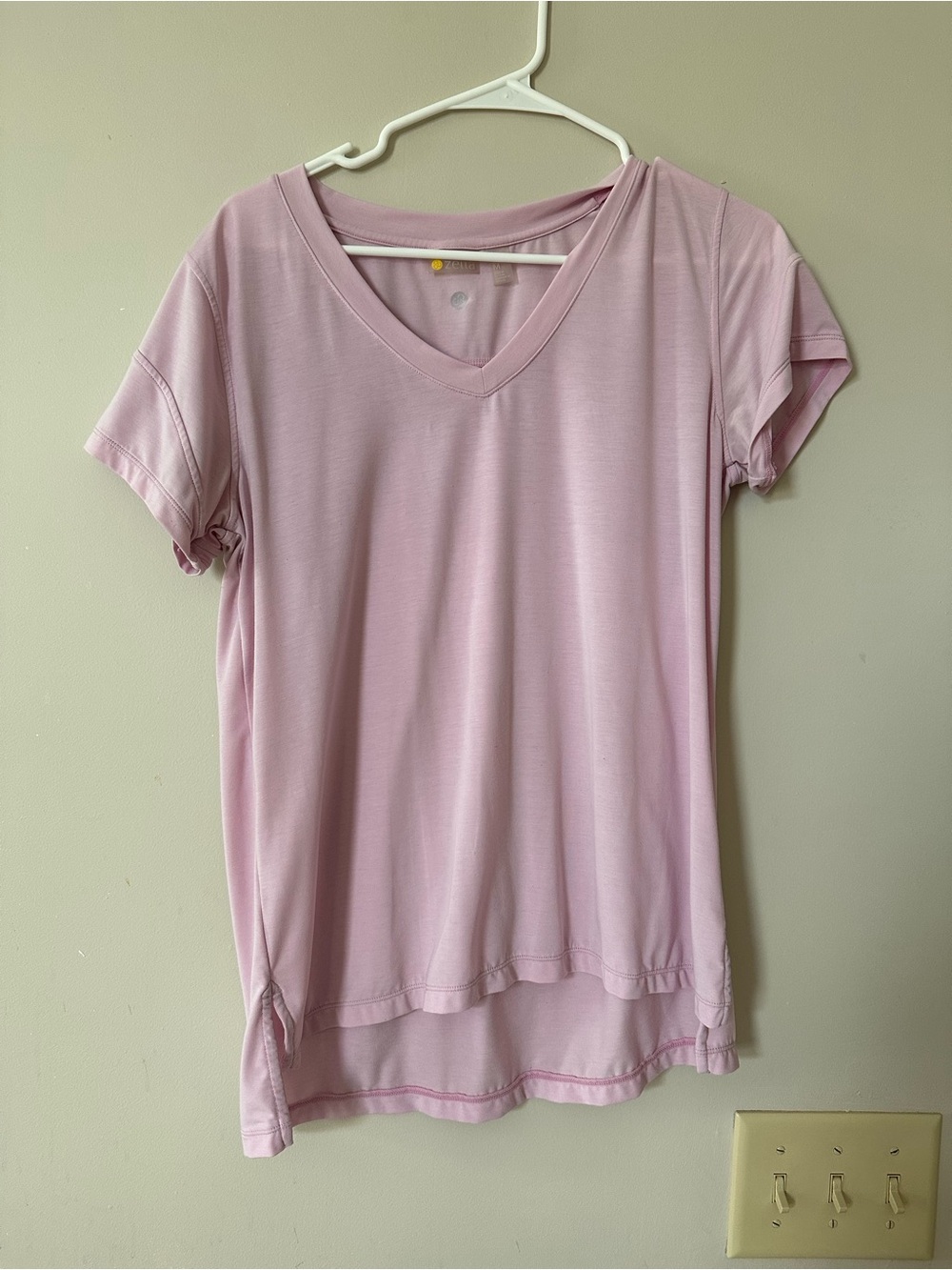 Zella Short Sleeve V-Neck Tee in Light Mauve